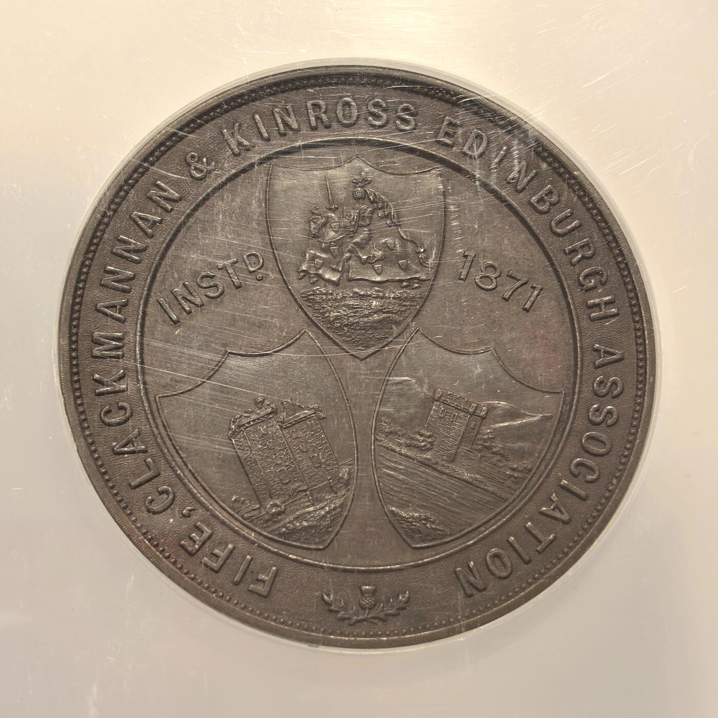 博洋堂世界钱币拍卖第167期（全场包邮） NGC MS63 英国1905年联合协会纪念大铜章，克拉克曼学院和金罗斯郡爱丁堡学院的纹章精美无敌，高浮雕养眼！