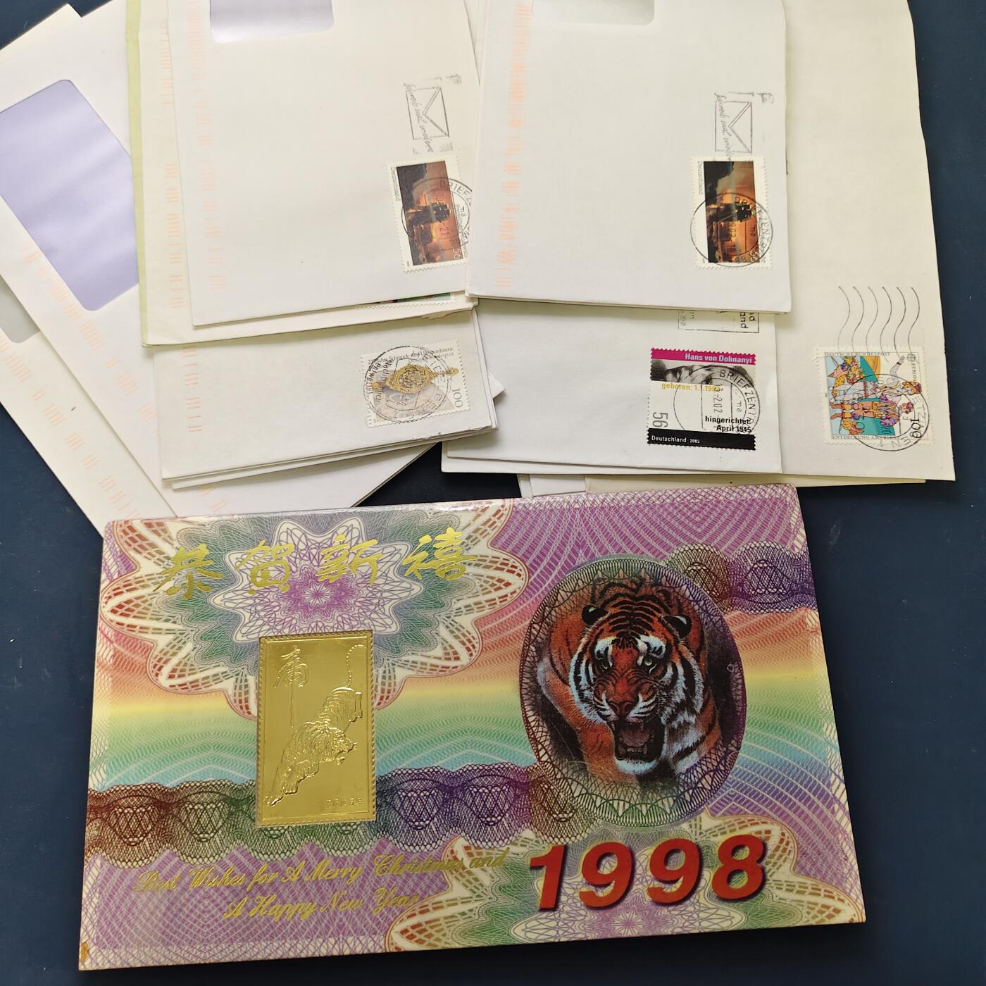 【全场包邮】纯粹捡漏拍517场 【邮票】世界各国各类实寄封及带镀金章贺年卡一组