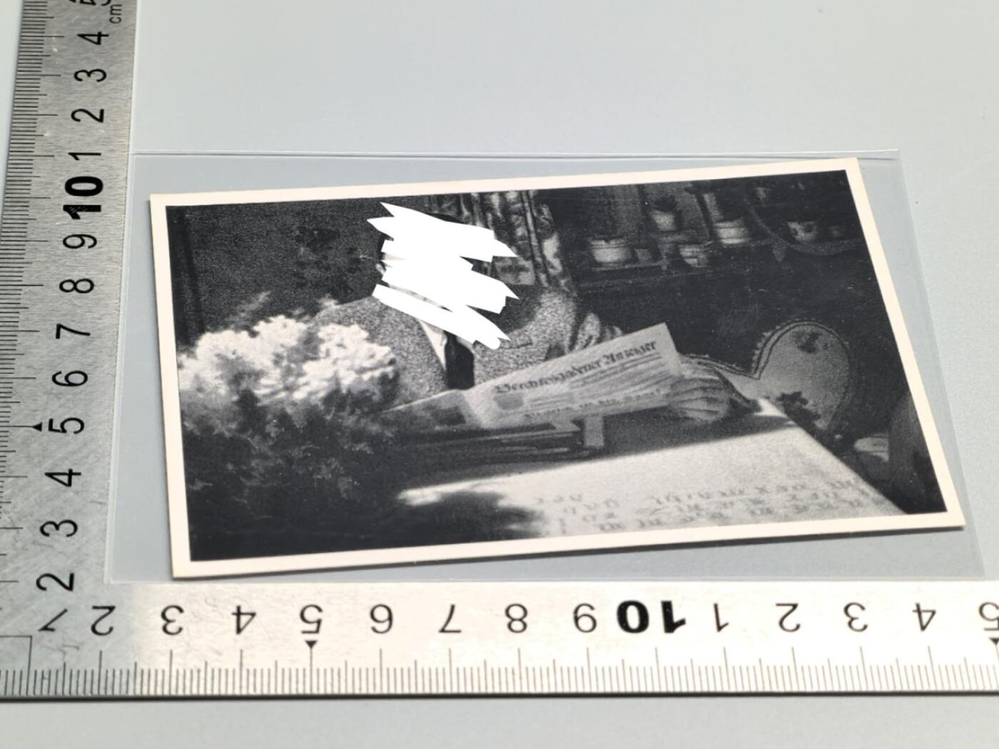 小驴勋章奖章收藏4月4日周六晚六点拍卖（珍爱和平，收藏战争，铭记历史，勿忘国耻，忠党爱国。有偿代拍，送拍规则在简介最后，参拍须阅读规则后再参拍，关系到运费包装发货时效真假辨别等关键信息，拍卖时不再发原图，看大图店主微信码在拍卖店铺介绍里） 画家宣传卡片