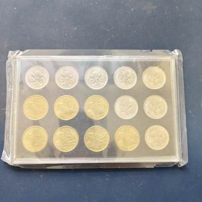 【全场包邮】纯粹捡漏拍517场 - 澳大利亚散币一盒-含2元7枚