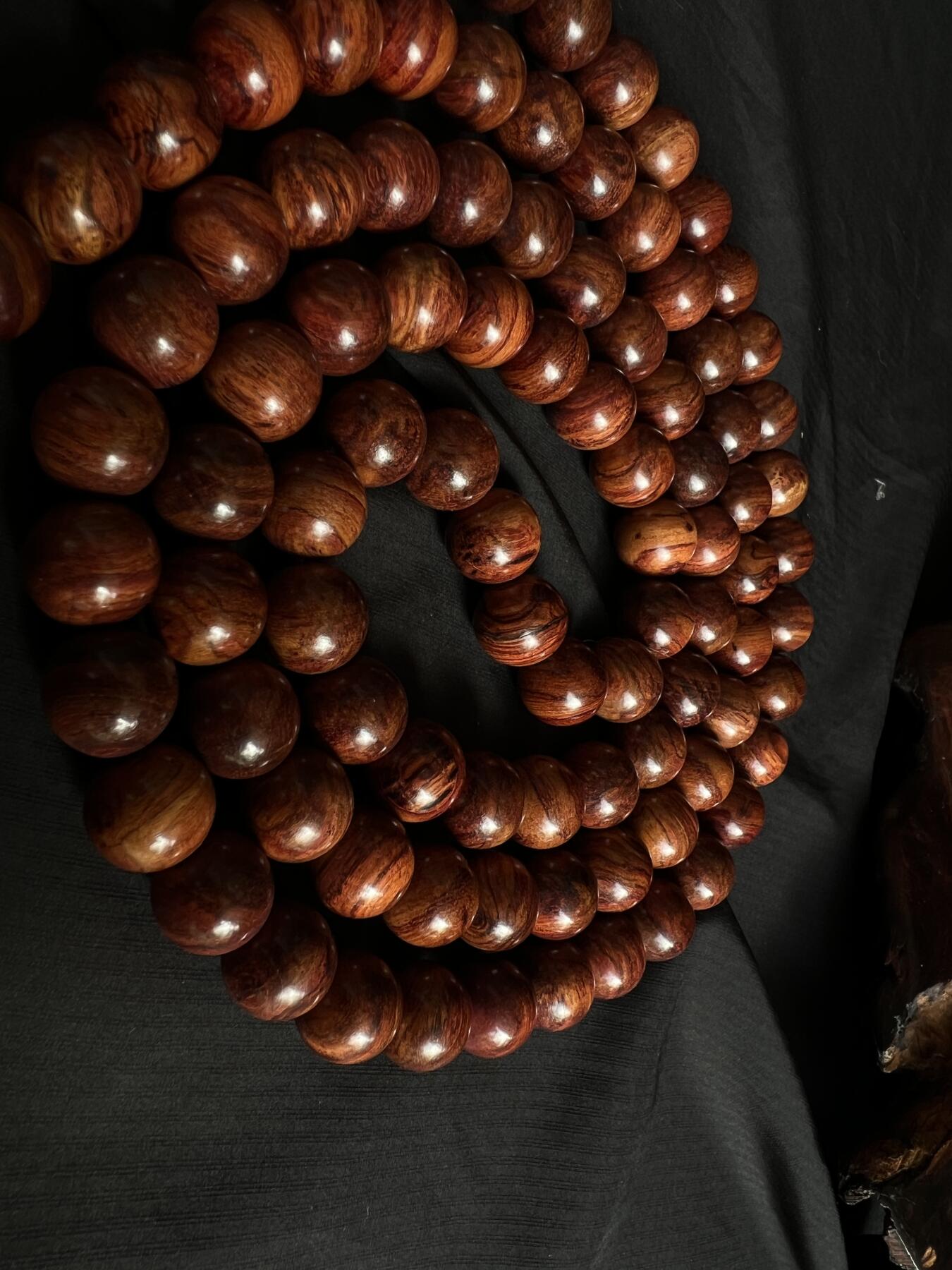 零元拍：海南黄花梨  1.2/108 长串佛珠