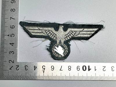 小驴勋章奖章收藏4月4日周六晚六点拍卖（珍爱和平，收藏战争，铭记历史，勿忘国耻，忠党爱国。有偿代拍，送拍规则在简介最后，参拍须阅读规则后再参拍，关系到运费包装发货时效真假辨别等关键信息，拍卖时不再发原图，看大图店主微信码在拍卖店铺介绍里） - 现代工艺品 陆军布胸鹰徽 非原品