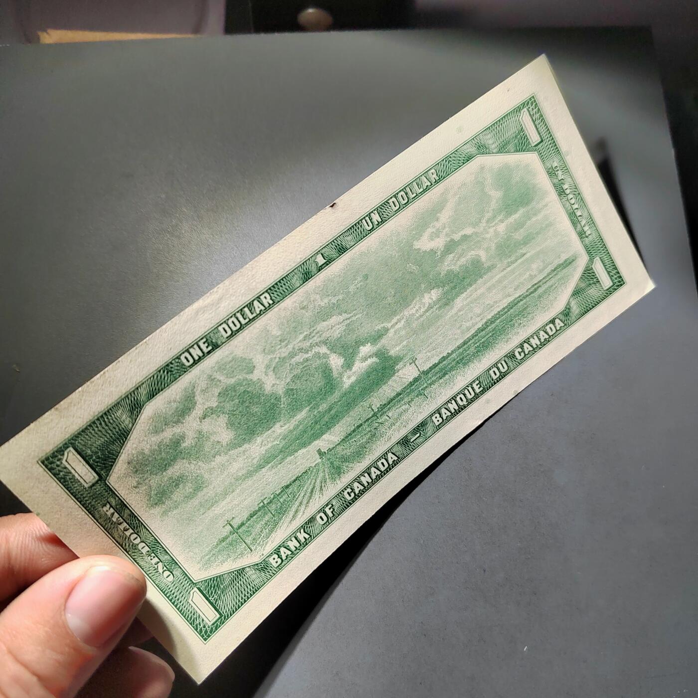 PCAI钱币  4-797  人民币香港纸币小专场 老版加拿大一元