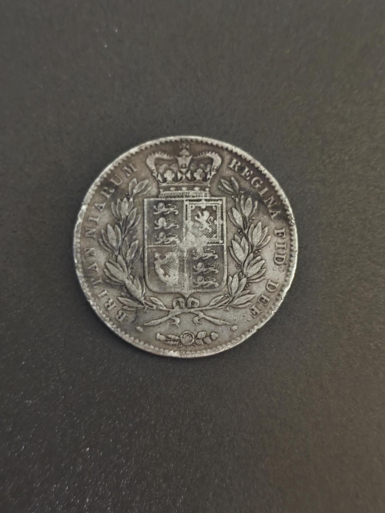 机制币银元拍场 臻品多多 1844英国小维克朗大银币，维多利亚青年版，流通品相如图 状态尚可，925银，保真