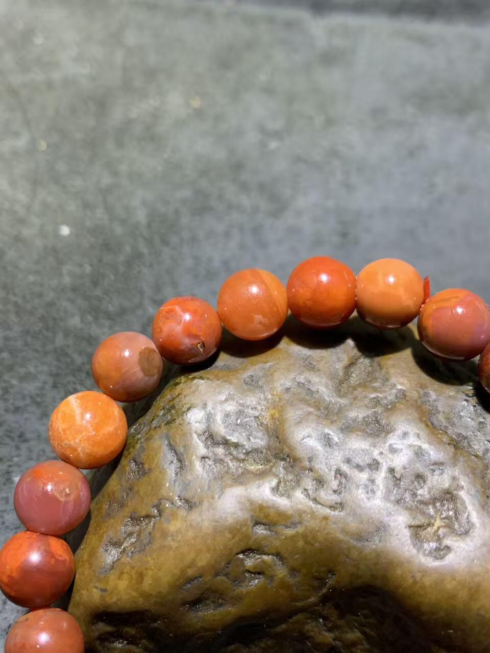 川料南红玛瑙通货手串一条