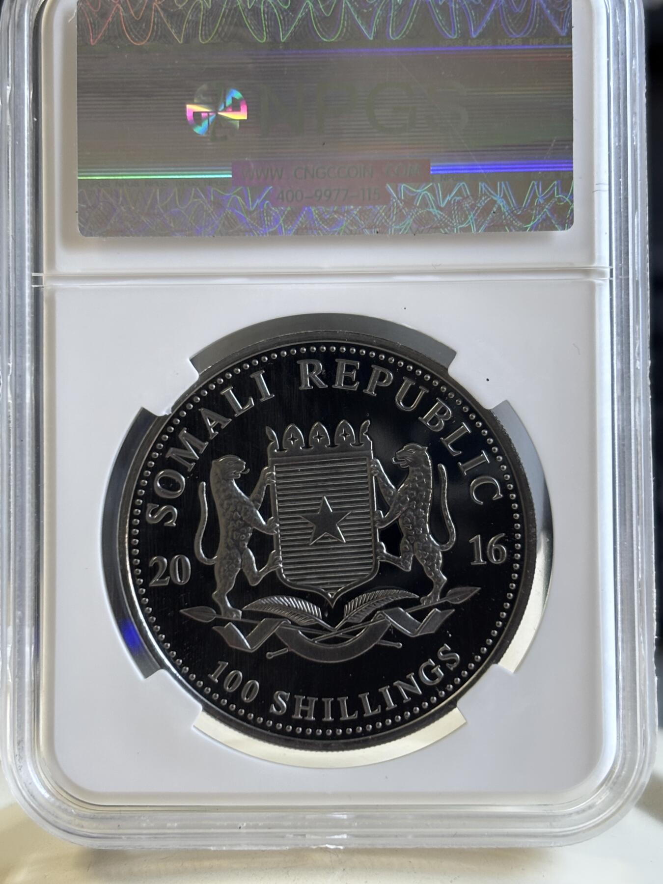 第196期拍卖 索马里2016年黑金帝国系列非洲大象钌化镀金银币评级，999钌化镀金，1盎司，发行5000枚