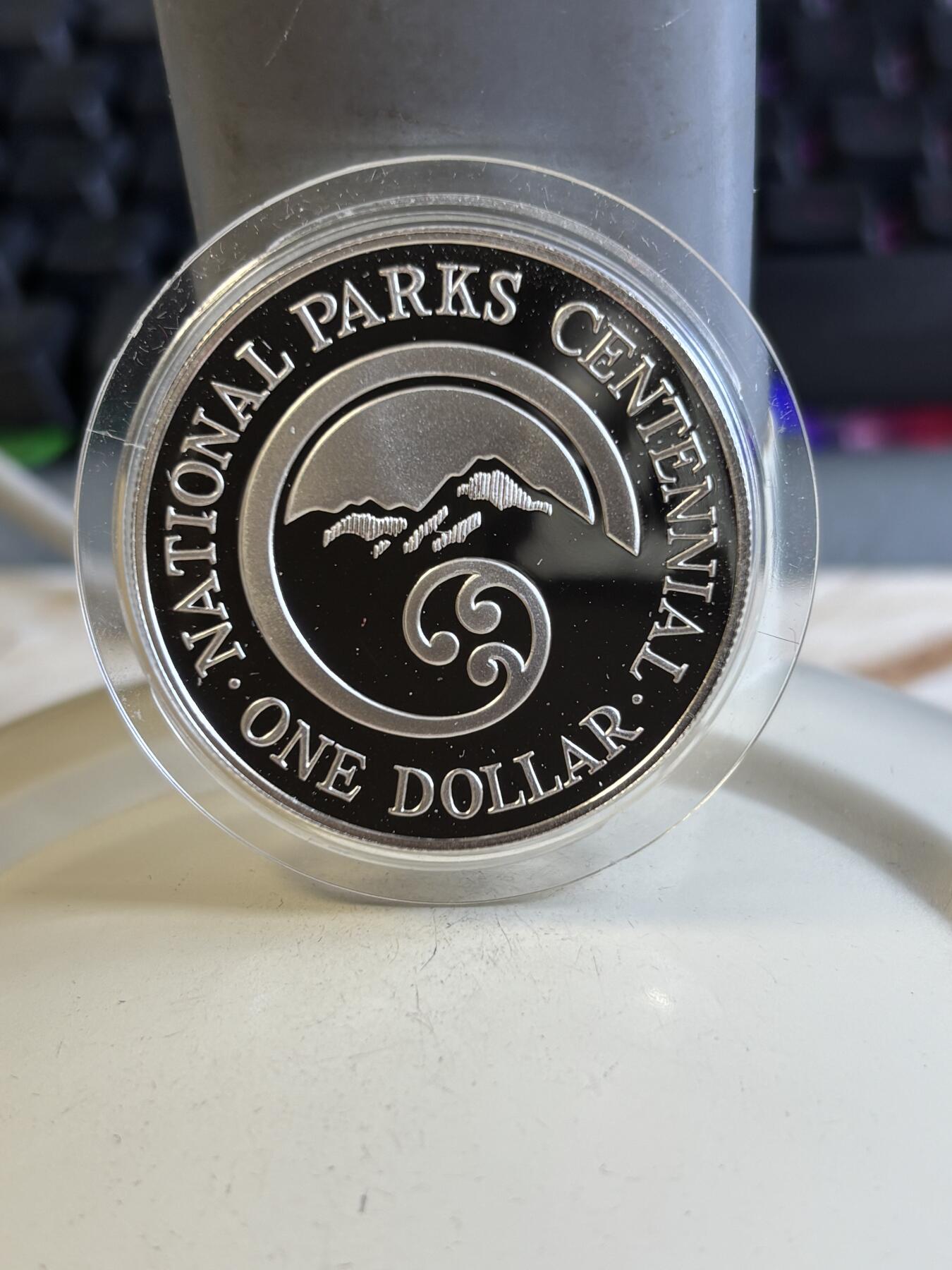 第195期拍卖 新西兰1987年国家公园百年纪念，珍稀动物系列精制大银币带盒无证书，27.22克，925银