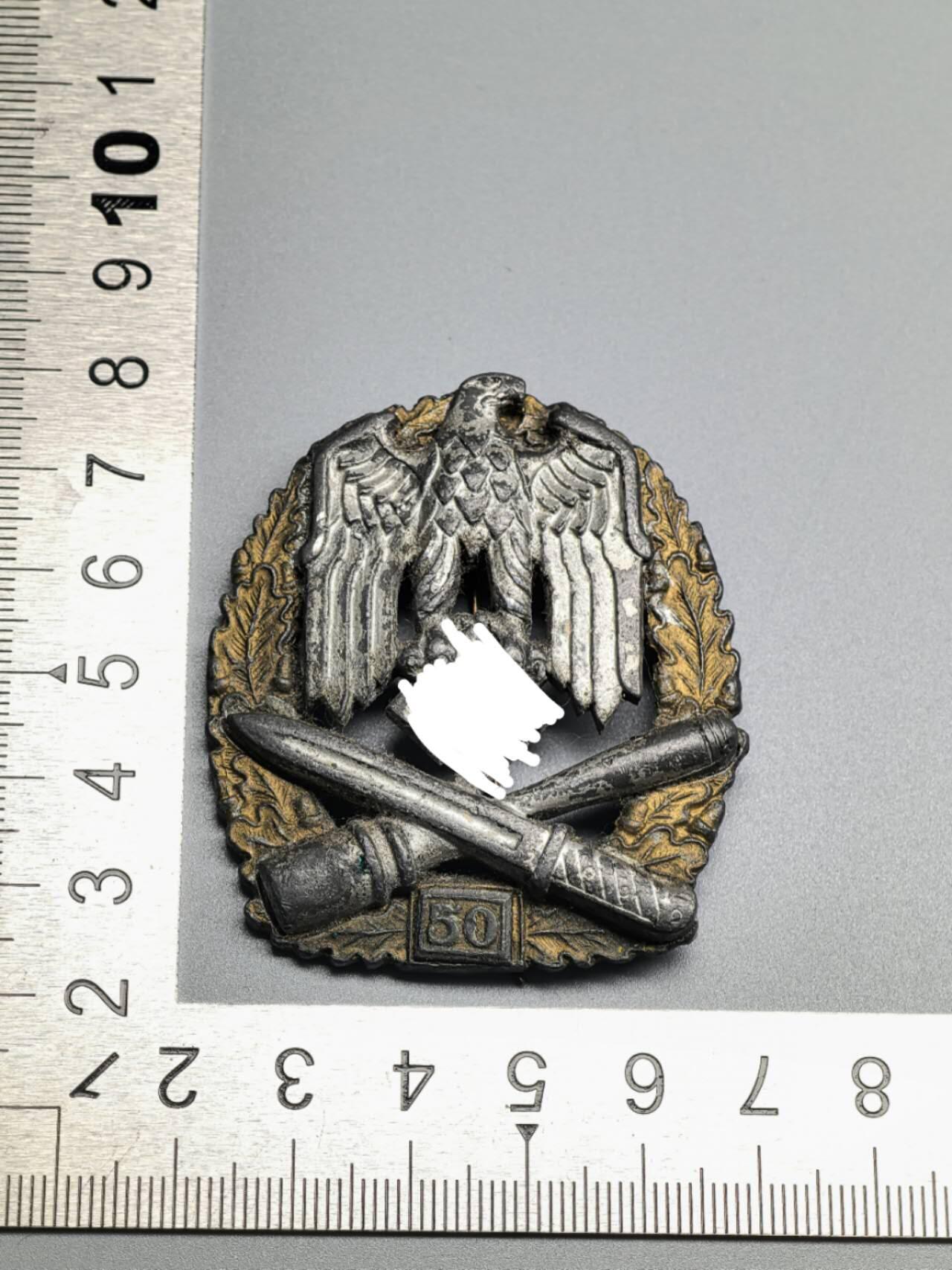 小驴勋章奖章收藏4月4日周六晚六点拍卖（珍爱和平，收藏战争，铭记历史，勿忘国耻，忠党爱国。有偿代拍，送拍规则在简介最后，参拍须阅读规则后再参拍，关系到运费包装发货时效真假辨别等关键信息，拍卖时不再发原图，看大图店主微信码在拍卖店铺介绍里） 现代工艺品 50次突击奖章 非原品