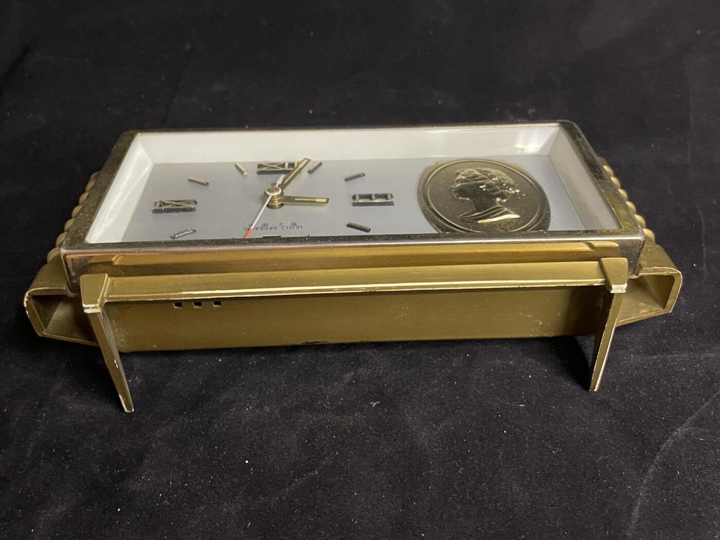 专场 闹钟一个能走不包准