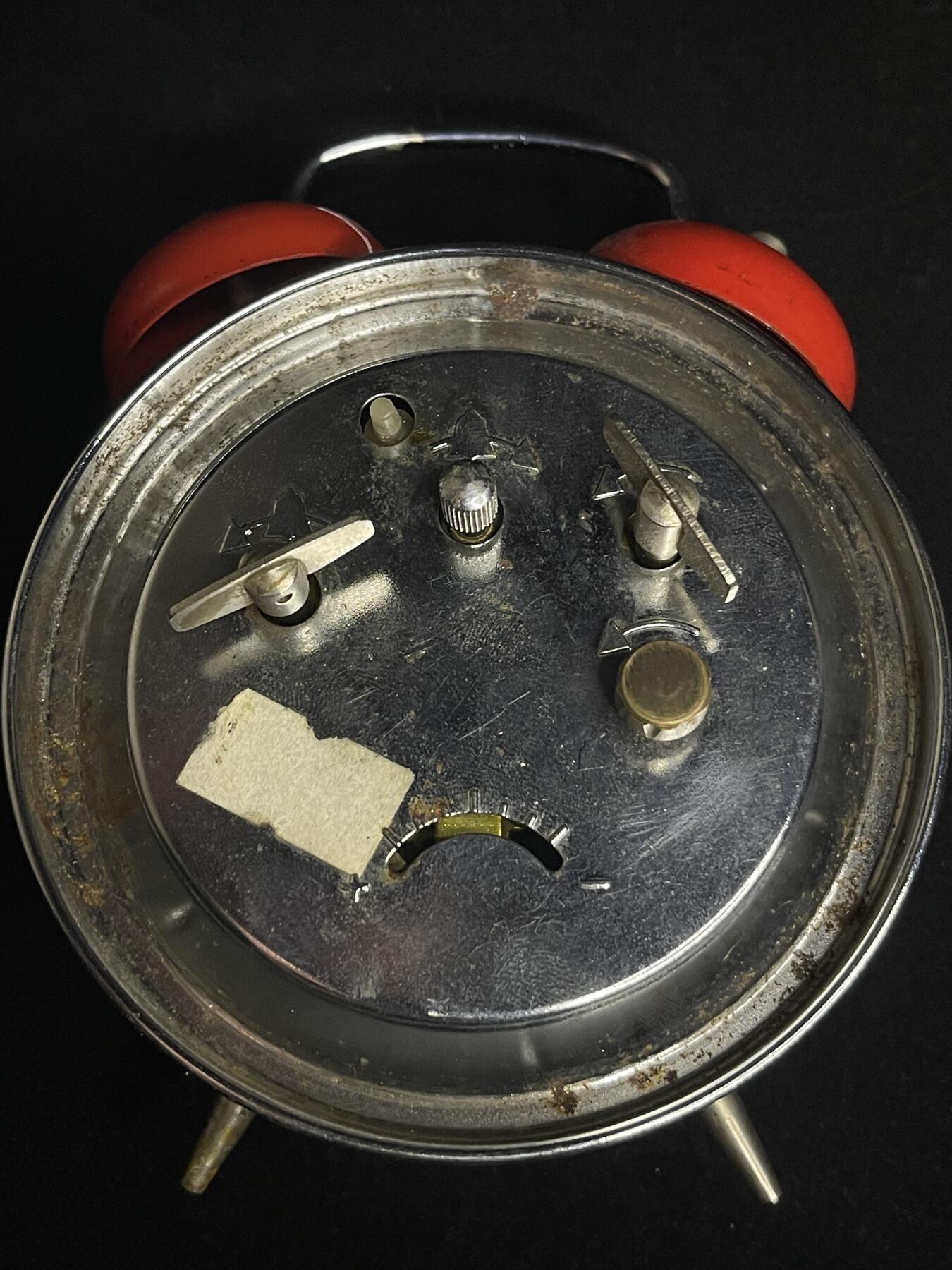 专场 闹钟一个能走不包准