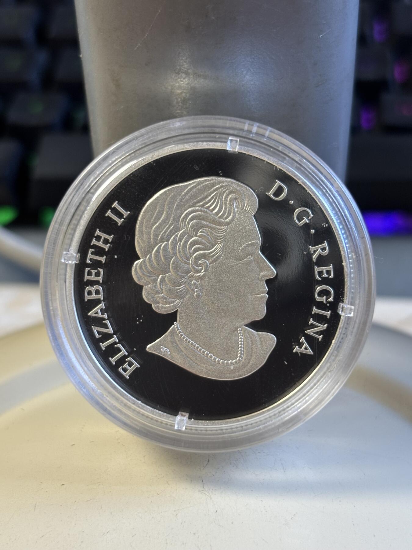 第196期拍卖 加拿大2014年睡莲和豹纹蛙镶嵌玻璃1盎司彩色纪念银币，9999银，发行12500枚