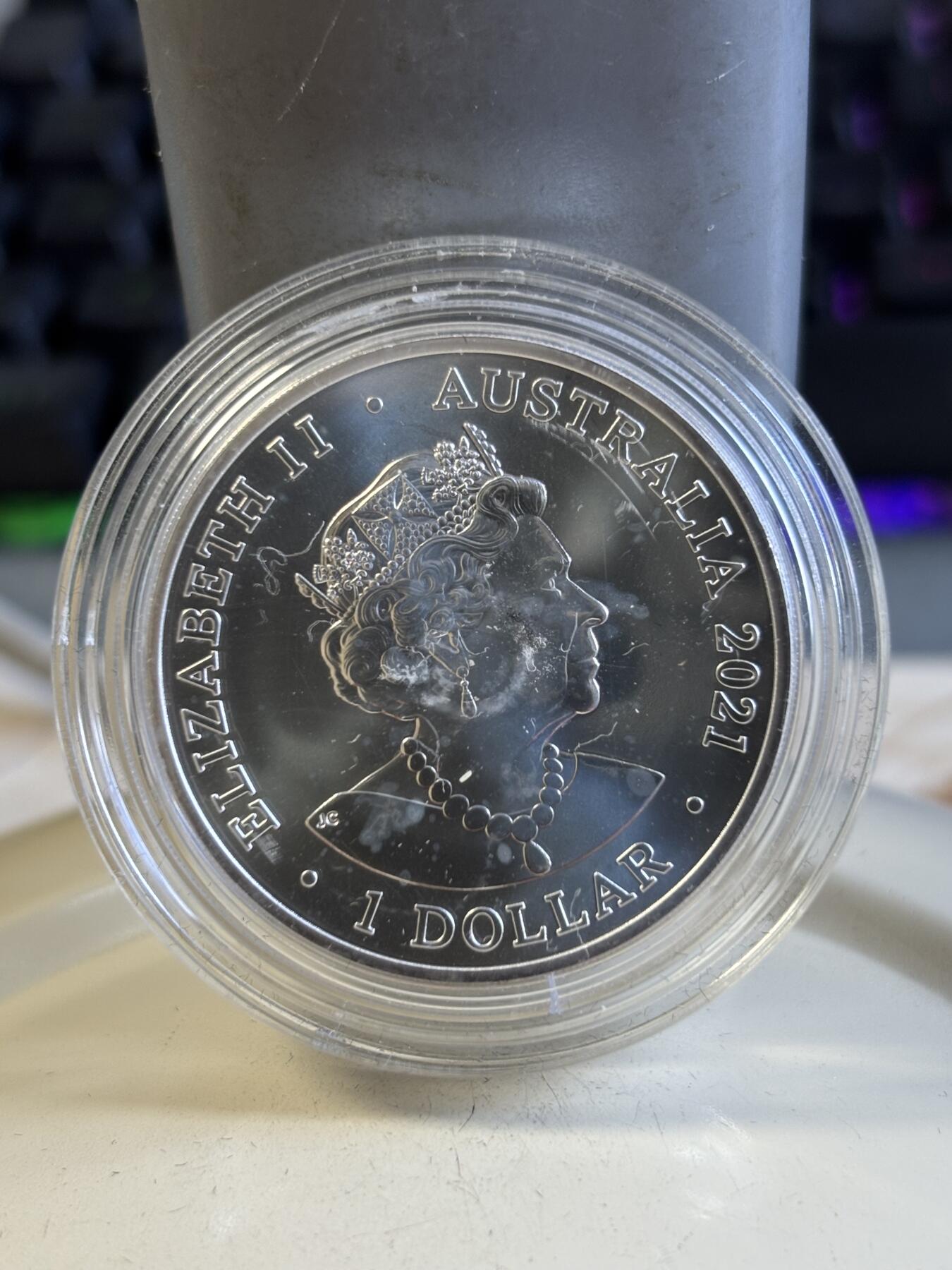 第196期拍卖 澳大利亚2021年梦幻星空鲨鱼座半盎司彩色银币，999银，发行量5000枚，有白斑