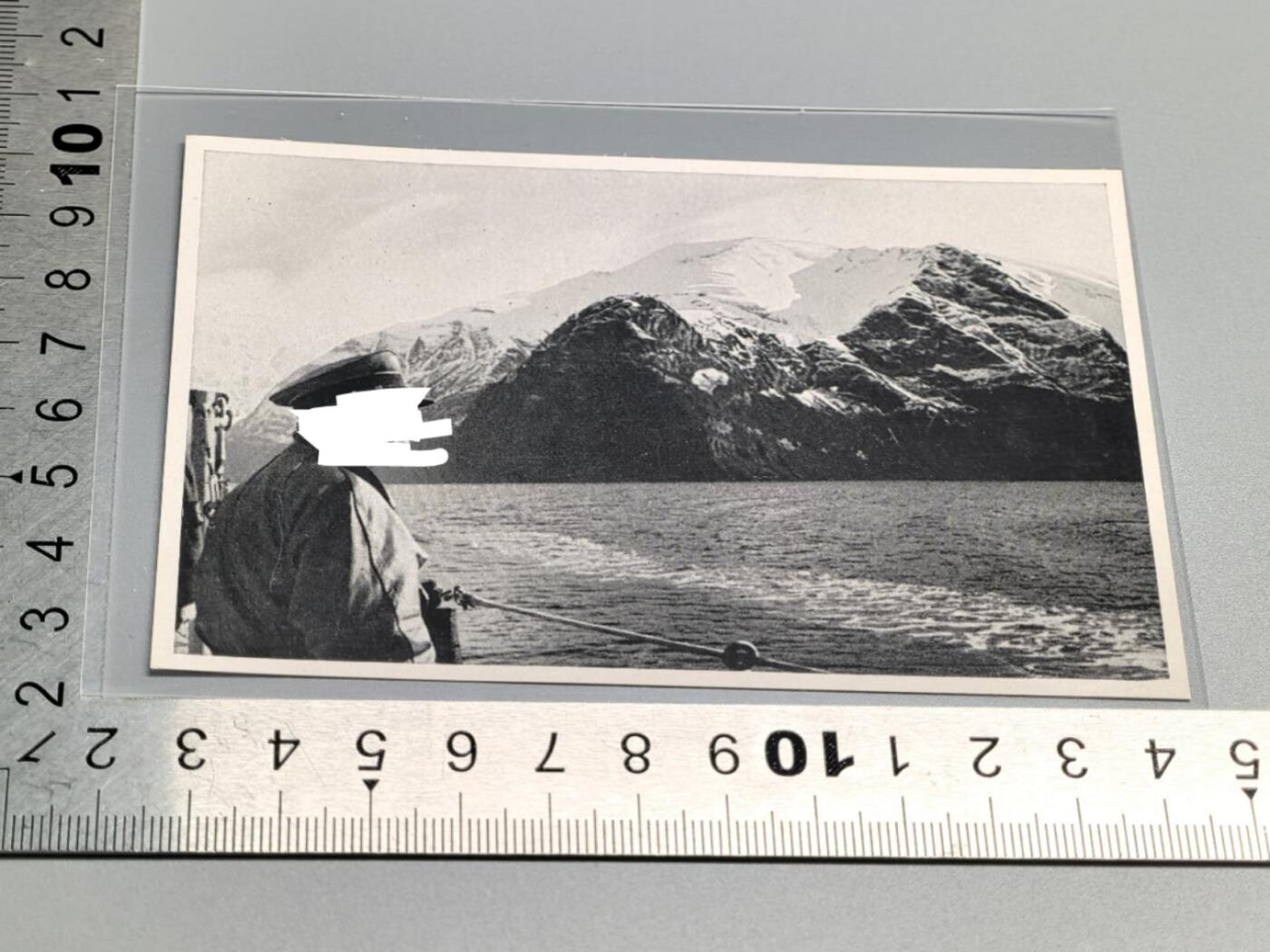 小驴勋章奖章收藏4月4日周六晚六点拍卖（珍爱和平，收藏战争，铭记历史，勿忘国耻，忠党爱国。有偿代拍，送拍规则在简介最后，参拍须阅读规则后再参拍，关系到运费包装发货时效真假辨别等关键信息，拍卖时不再发原图，看大图店主微信码在拍卖店铺介绍里） 画家宣传卡片