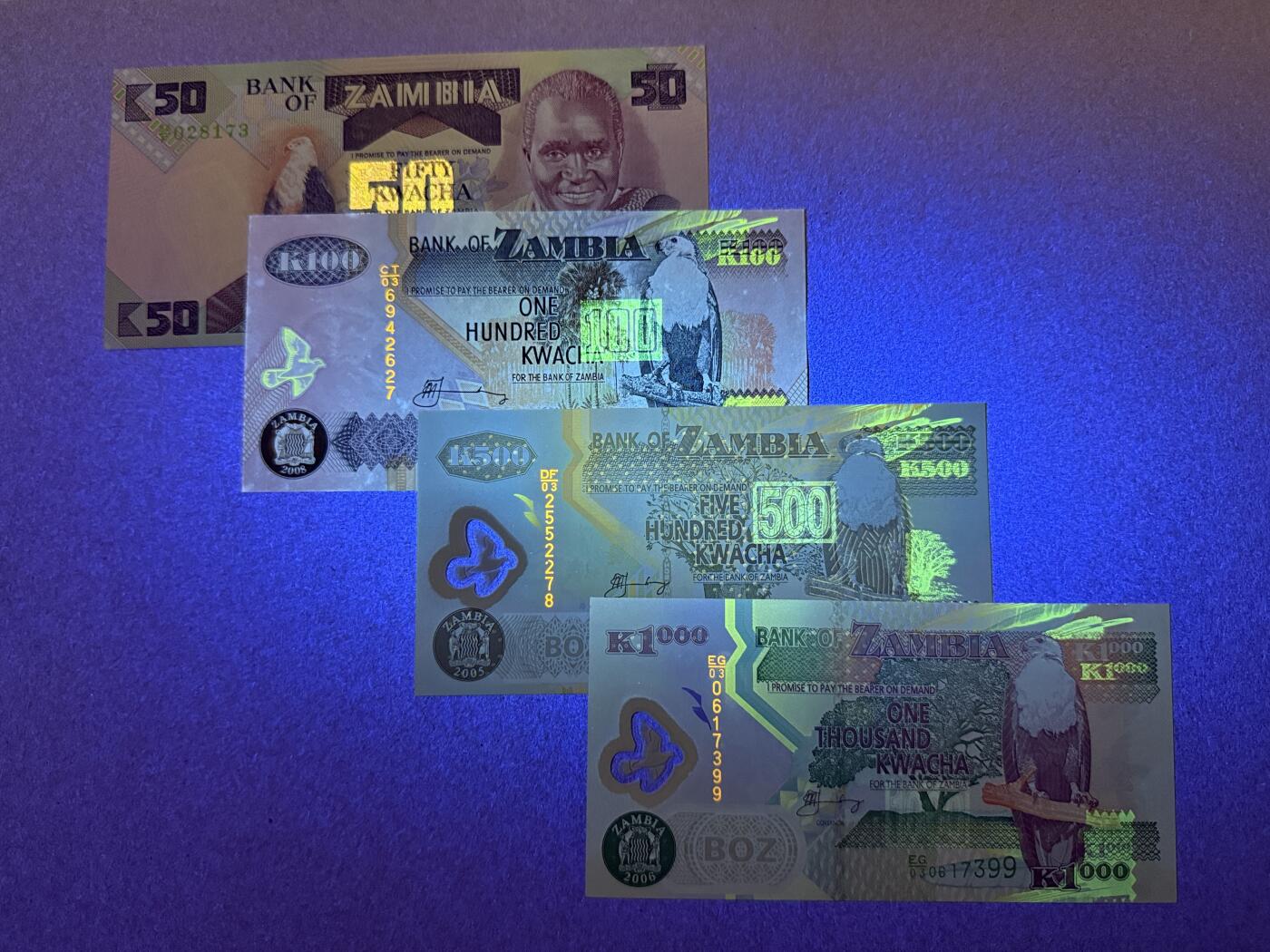 《愛美收藏》第239期-4.5周日外币黄金场  赞比亚4张 UNC 不同面值4张 100的边缘荧光