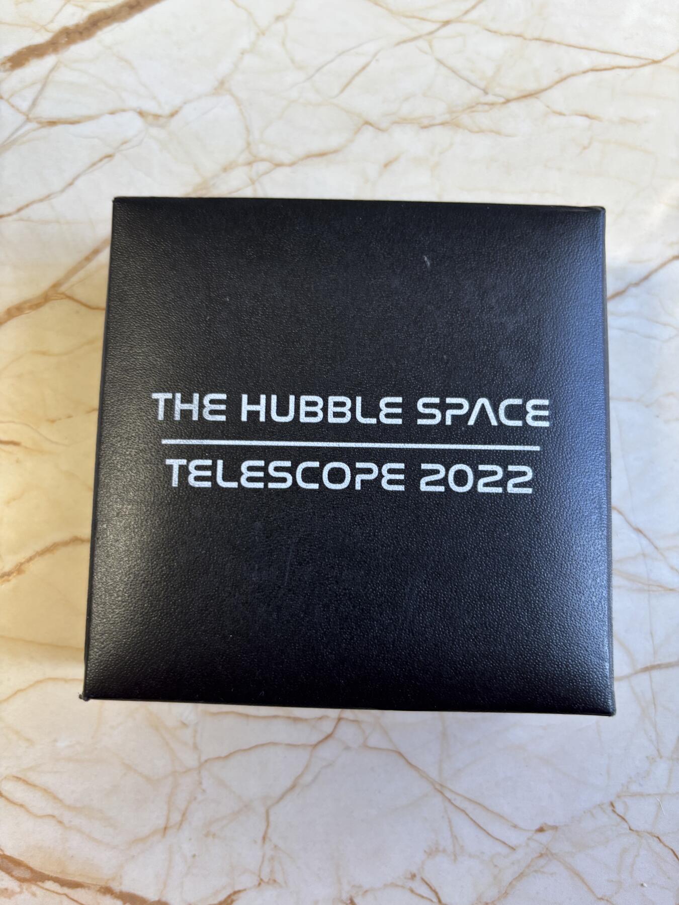 第196期拍卖 斐济2022年哈勃望远镜彩色钛金属纪念币