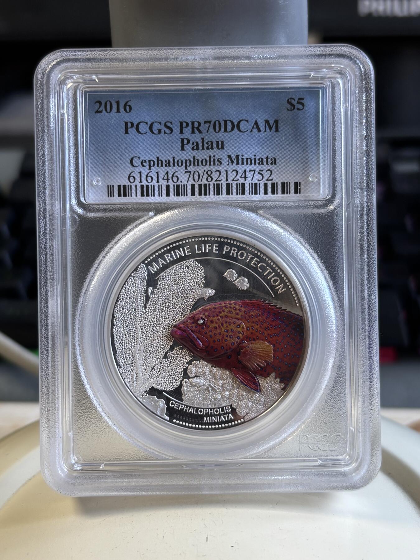 第196期拍卖 帕劳2016年珊瑚海湾鱼类彩色纪念银币PCGS-PR70无盒无证书,999银，25克