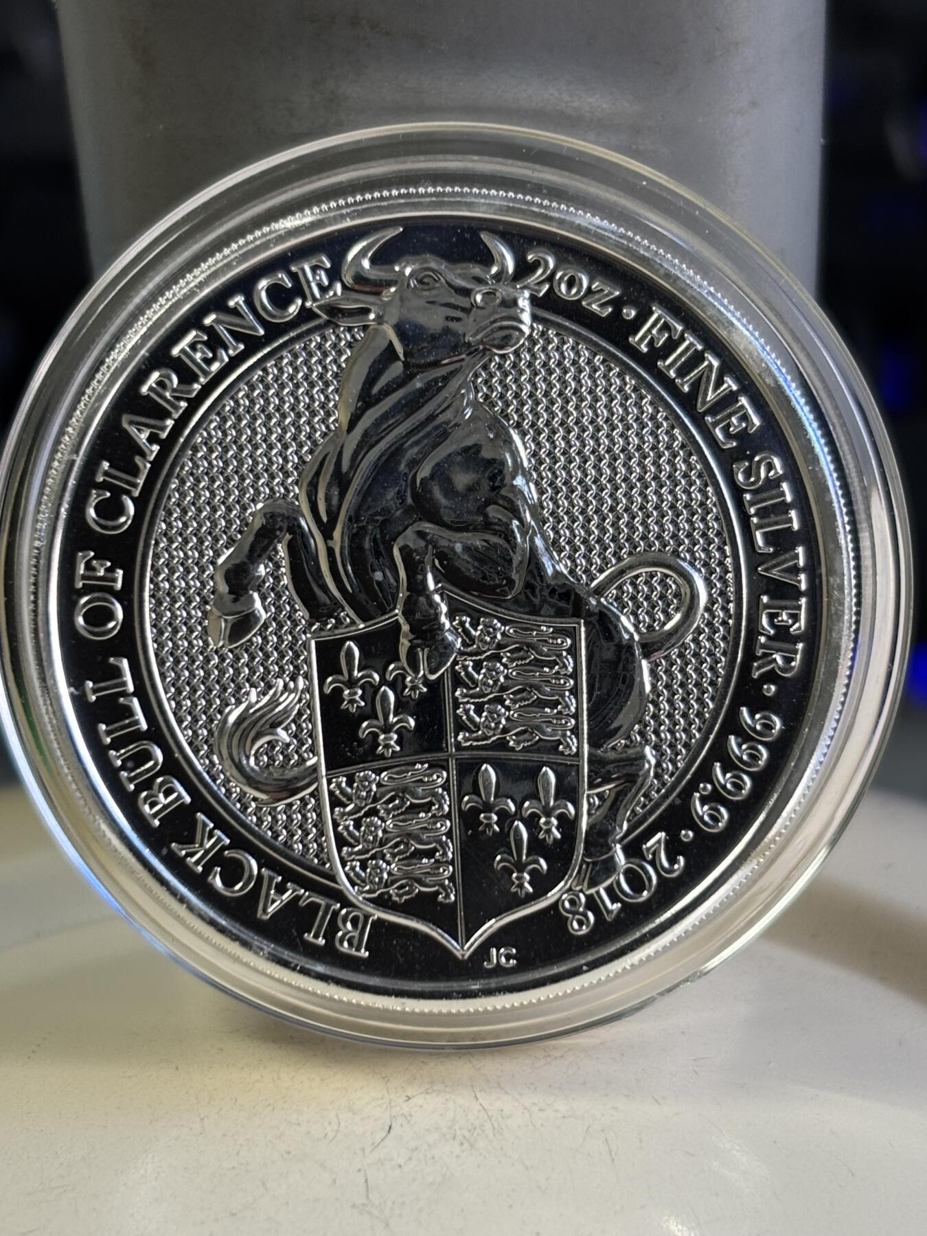 第196期拍卖 英国2018年女王神兽系列克拉伦斯黑牛2盎司纪念银币，9999银