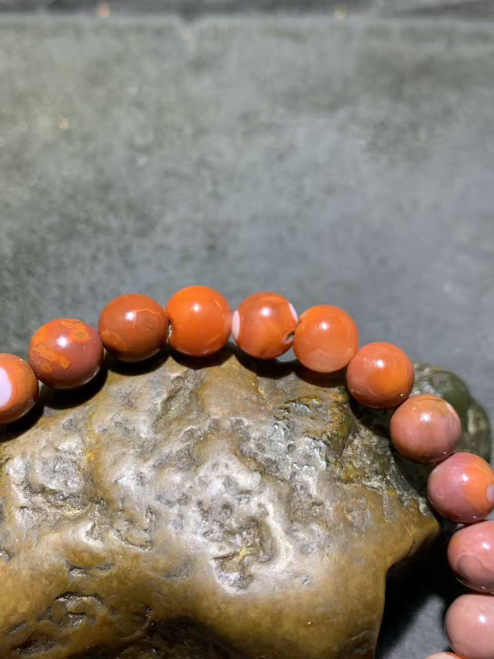 川料南红玛瑙通货手串一条