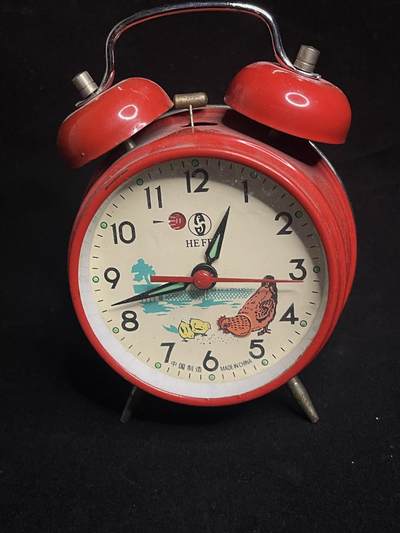 专场 - 闹钟一个能走不包准