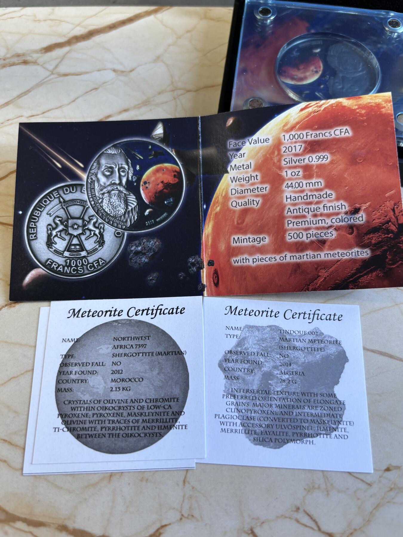 第196期拍卖 布基纳法索2017天文学家系列2开普勒镶3陨石银币,999银，发行500枚