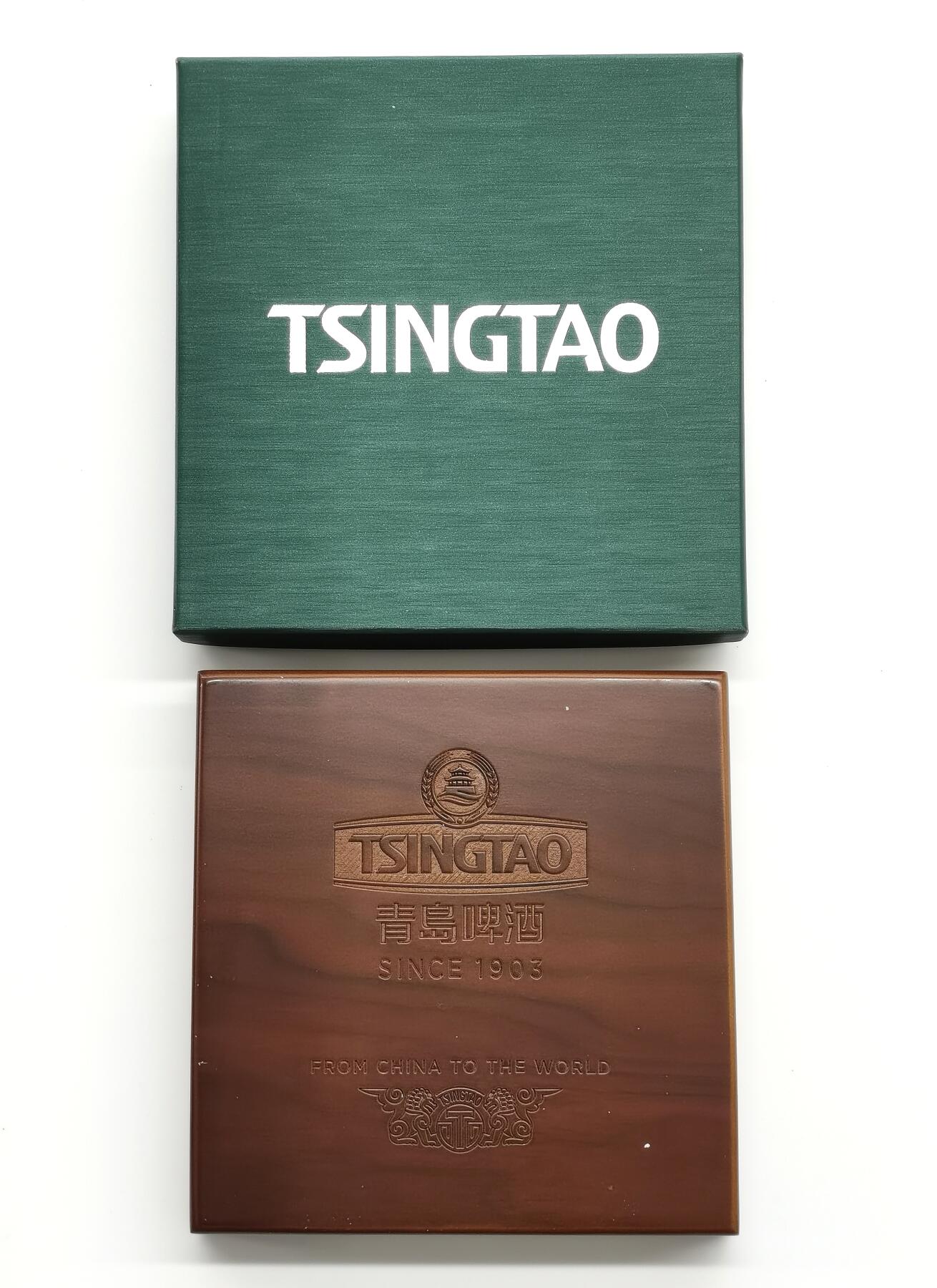 博洋堂世界钱币拍卖第167期（全场包邮） 萨摩亚2015年10元仿古镶琥珀银币 青岛啤酒文化 2盎司999银 发行量：1903 盒证全 带旋转木架与常见的不同