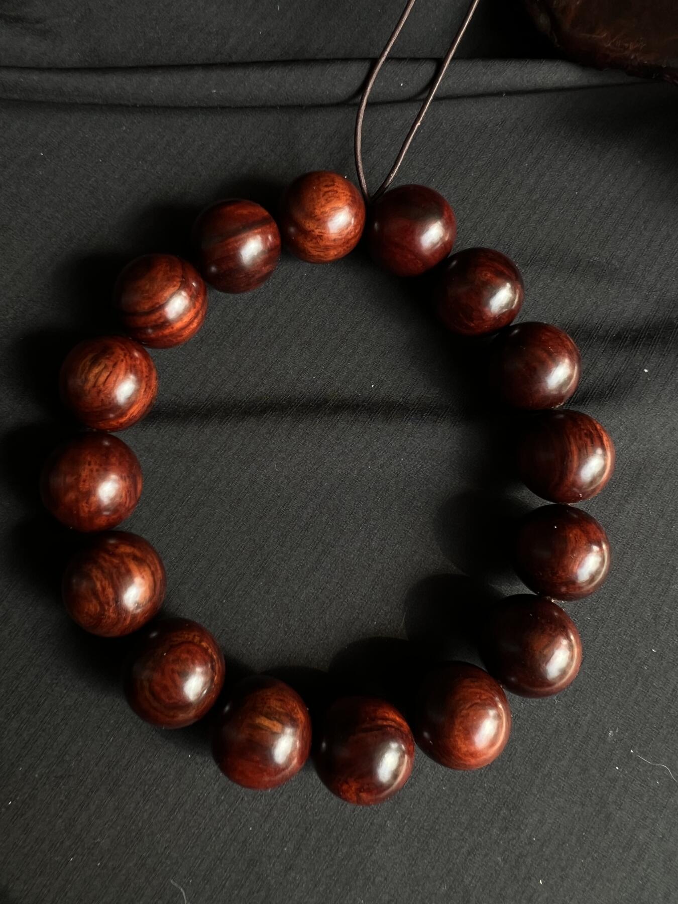 零元拍：小叶紫檀 1.5手串。妥妥的高油高密，檀香宜人