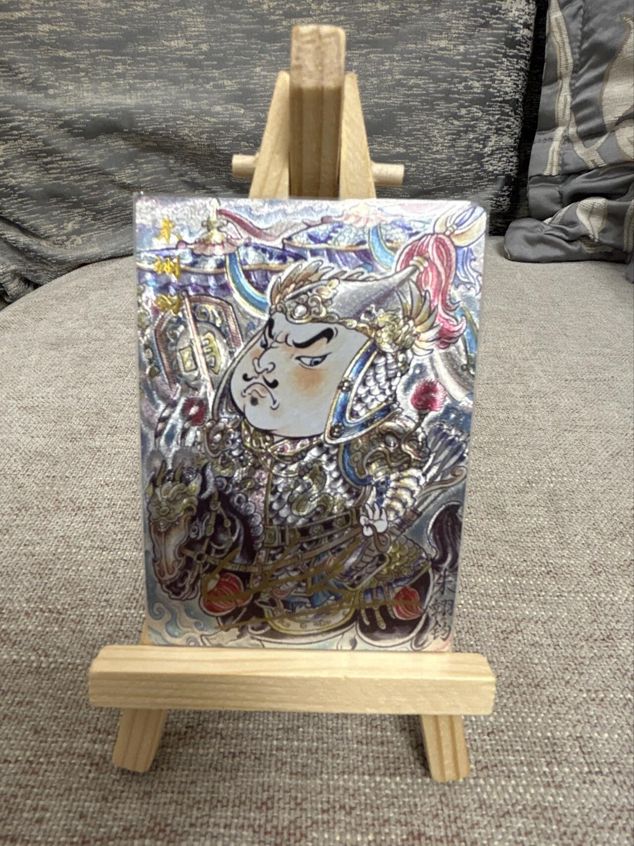 喜灰玩卡拍卖第七期，接拍品0佣金，欢迎送拍，释放现金流，让自己有资金可以购买更多喜欢的卡牌，让别的卡友能淘到更多心仪的卡牌 【亲签限编004/025】卡德曼 山丘老师绘朱翊钧 亲签限编粗闪