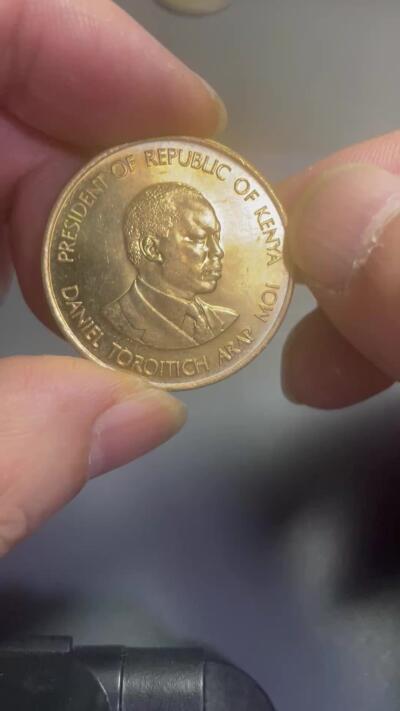 回流0406 全新肯尼亚1991年10分铜币