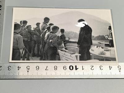 小驴勋章奖章收藏4月4日周六晚六点拍卖（珍爱和平，收藏战争，铭记历史，勿忘国耻，忠党爱国。有偿代拍，送拍规则在简介最后，参拍须阅读规则后再参拍，关系到运费包装发货时效真假辨别等关键信息，拍卖时不再发原图，看大图店主微信码在拍卖店铺介绍里） - 画家宣传卡片