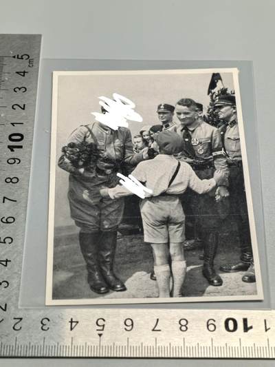 小驴勋章奖章收藏4月4日周六晚六点拍卖（珍爱和平，收藏战争，铭记历史，勿忘国耻，忠党爱国。有偿代拍，送拍规则在简介最后，参拍须阅读规则后再参拍，关系到运费包装发货时效真假辨别等关键信息，拍卖时不再发原图，看大图店主微信码在拍卖店铺介绍里） - 画家宣传卡片