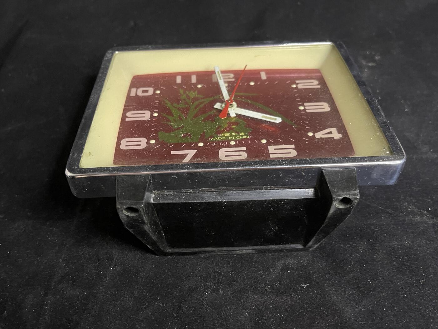 专场 闹钟一个能走不包准