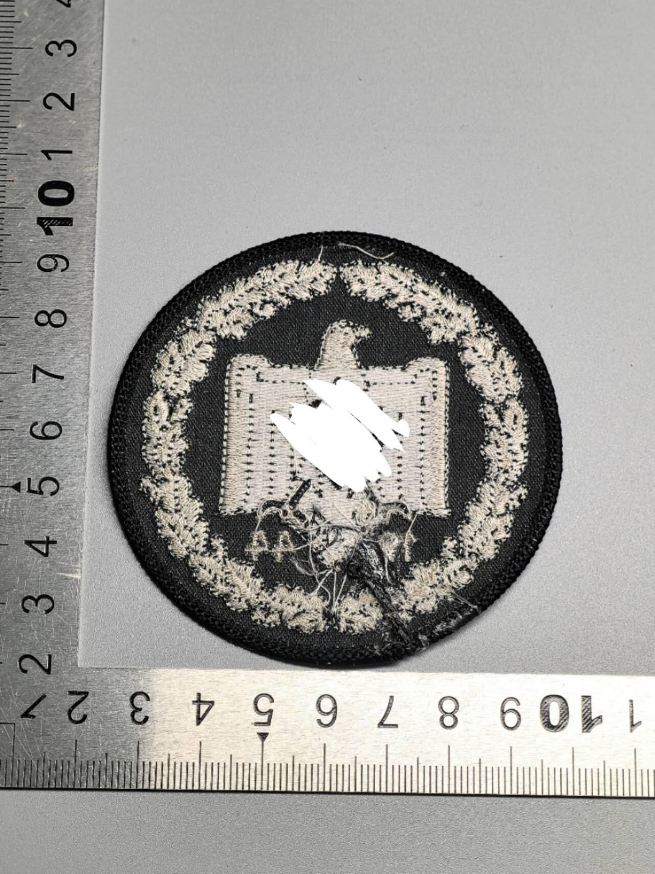 小驴勋章奖章收藏4月4日周六晚六点拍卖（珍爱和平，收藏战争，铭记历史，勿忘国耻，忠党爱国。有偿代拍，送拍规则在简介最后，参拍须阅读规则后再参拍，关系到运费包装发货时效真假辨别等关键信息，拍卖时不再发原图，看大图店主微信码在拍卖店铺介绍里） 现代工艺品 布徽章 非原品