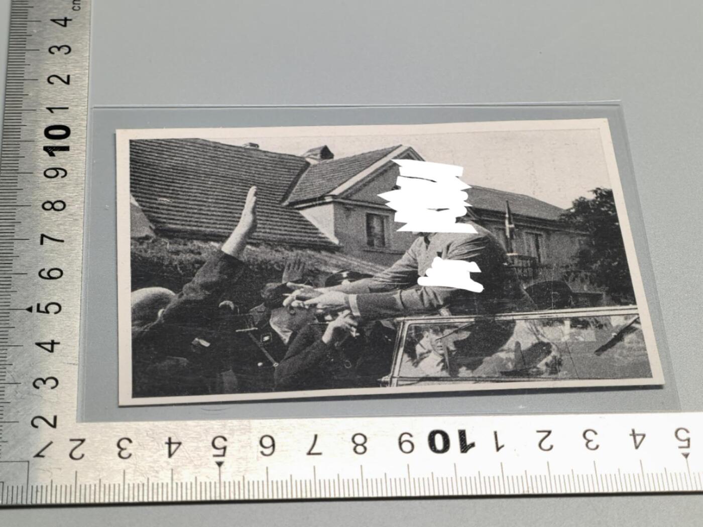 小驴勋章奖章收藏4月4日周六晚六点拍卖（珍爱和平，收藏战争，铭记历史，勿忘国耻，忠党爱国。有偿代拍，送拍规则在简介最后，参拍须阅读规则后再参拍，关系到运费包装发货时效真假辨别等关键信息，拍卖时不再发原图，看大图店主微信码在拍卖店铺介绍里） 画家宣传卡片