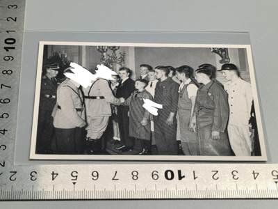 小驴勋章奖章收藏4月4日周六晚六点拍卖（珍爱和平，收藏战争，铭记历史，勿忘国耻，忠党爱国。有偿代拍，送拍规则在简介最后，参拍须阅读规则后再参拍，关系到运费包装发货时效真假辨别等关键信息，拍卖时不再发原图，看大图店主微信码在拍卖店铺介绍里） - 画家宣传卡片