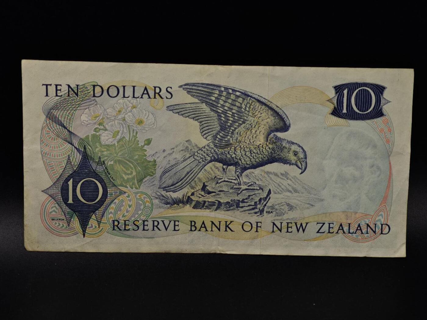  【淘币小摊】限时拍第八百八十九拍   散币套币纸币邮品场    每周一统一发货 新西兰10元纸币【有折】