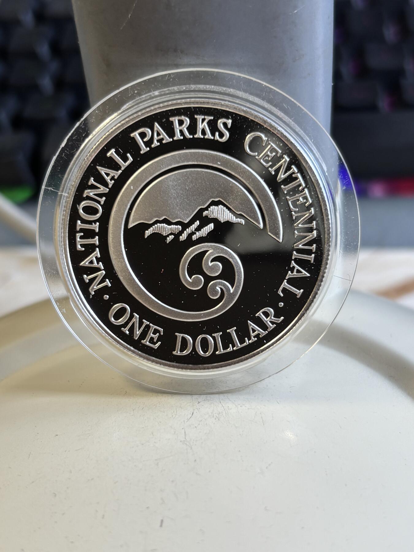 第195期拍卖 新西兰1987年国家公园百年纪念，珍稀动物系列精制大银币带盒无证书，27.22克，925银