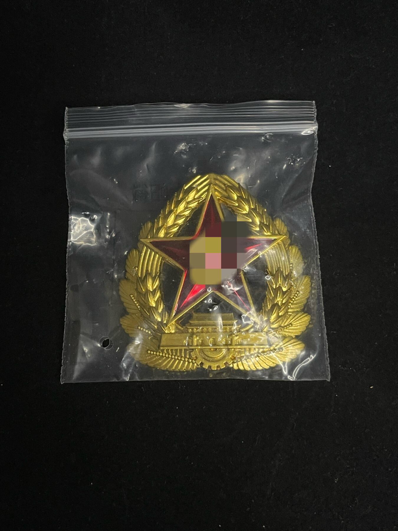 专场 Su －07帽徽