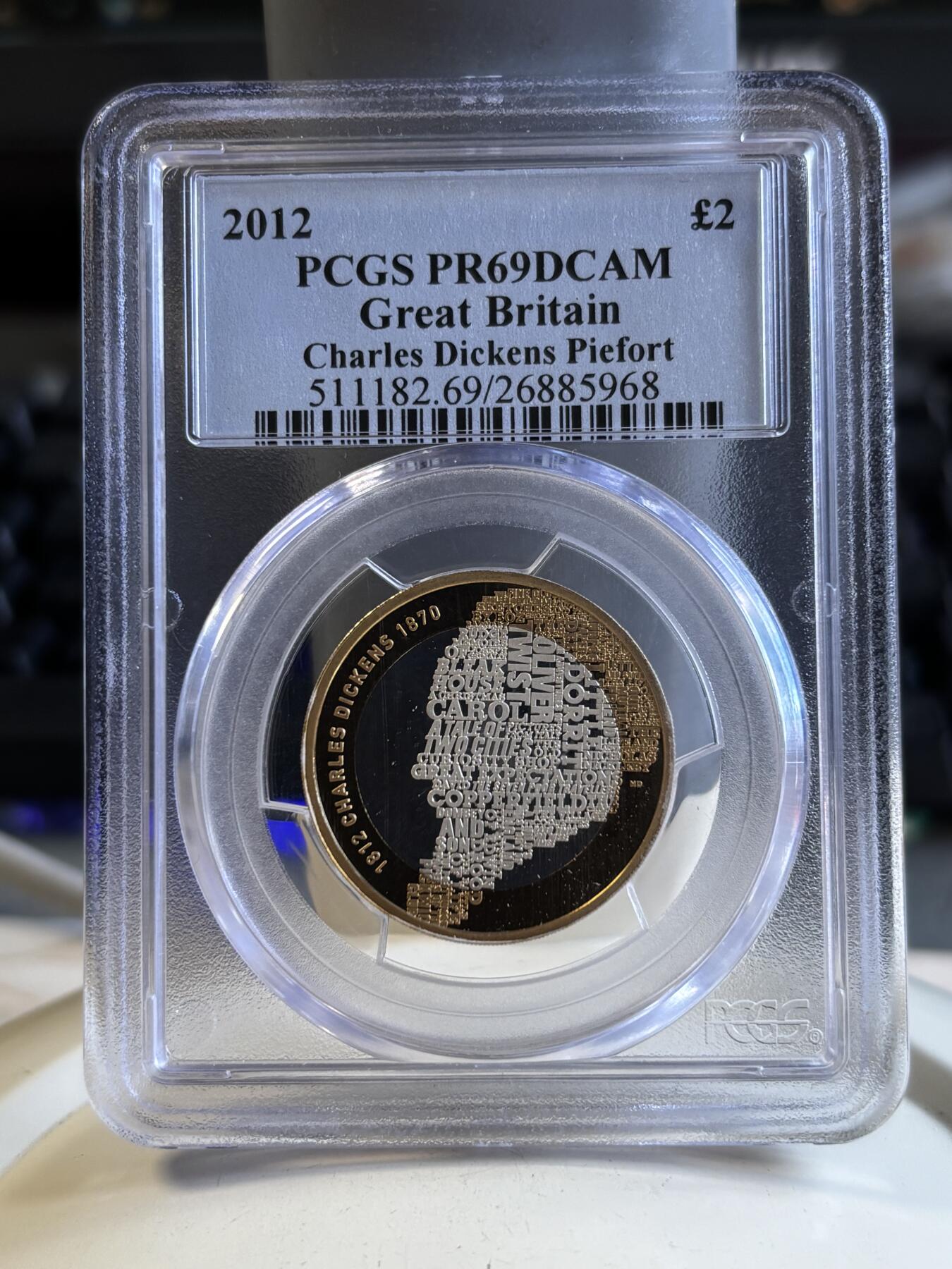 第196期拍卖 获奖英国2012年狄更斯诞辰2英镑加厚银币PCGS-PR69，925银镀金，24克，发行2000枚