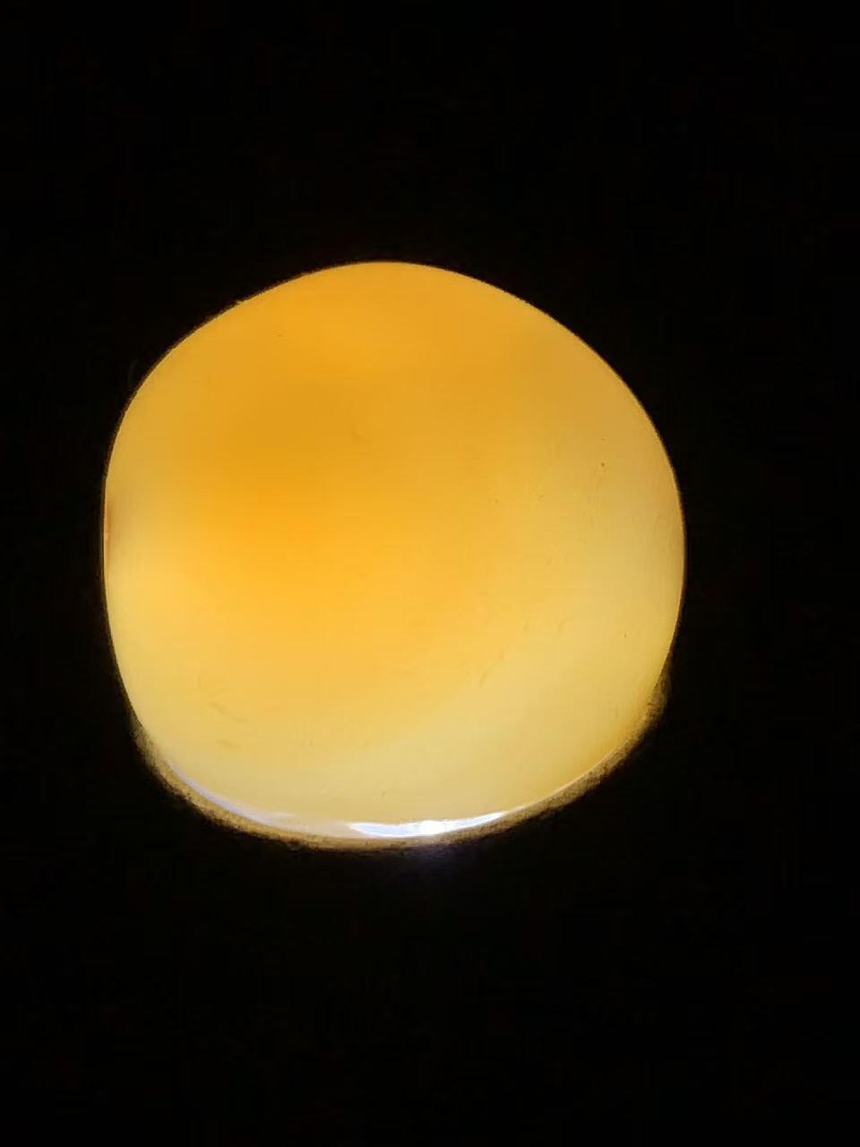 高玉化缠丝玛瑙随形圆珠一颗，