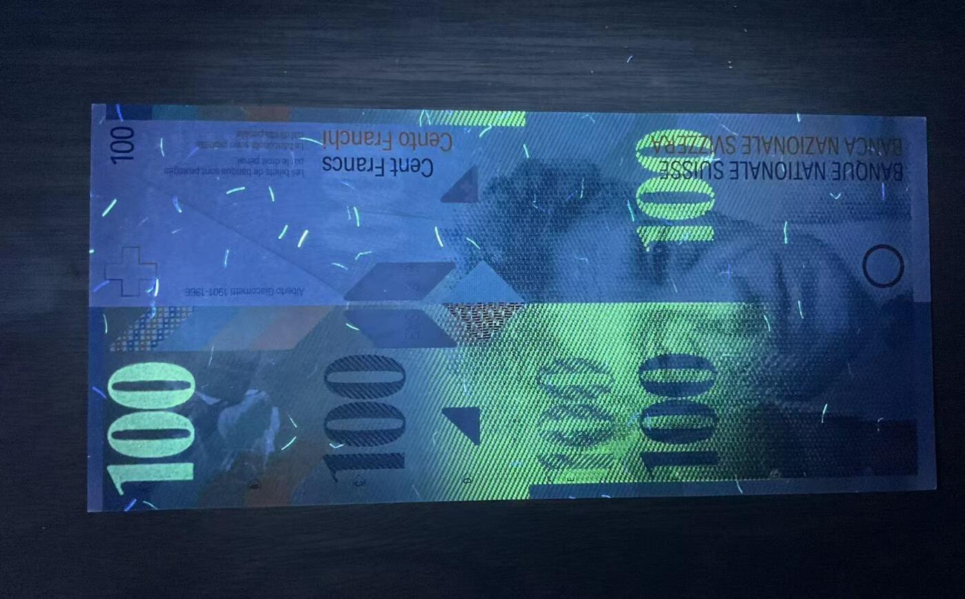 【礼羽收藏】🌏世界钱币拍卖第131期  瑞士--人像版2010年100法郎，无47豹子111靓号印刷精良凹凸感好保升值佳品(UNC+)