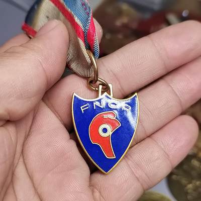 PCAI钱币  3-796 纪念章 钱币小专场 - 法国全国战斗人员章