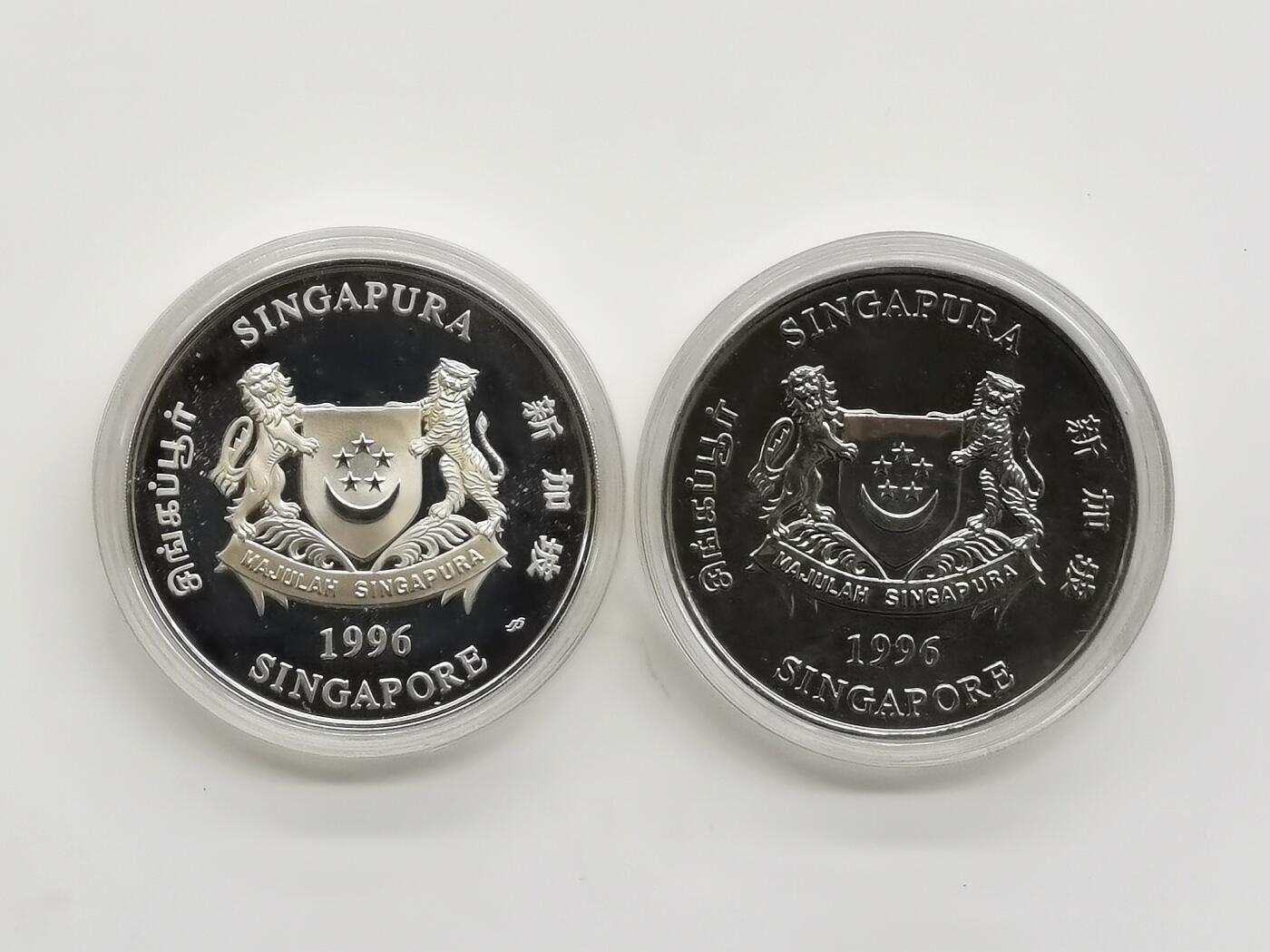 博洋堂世界钱币拍卖第167期（全场包邮） 新加坡1996年5元精制银铜币套 世贸组织新加坡部长会议（1996） 20克925银20克铜 发行量：2800套 盒证全