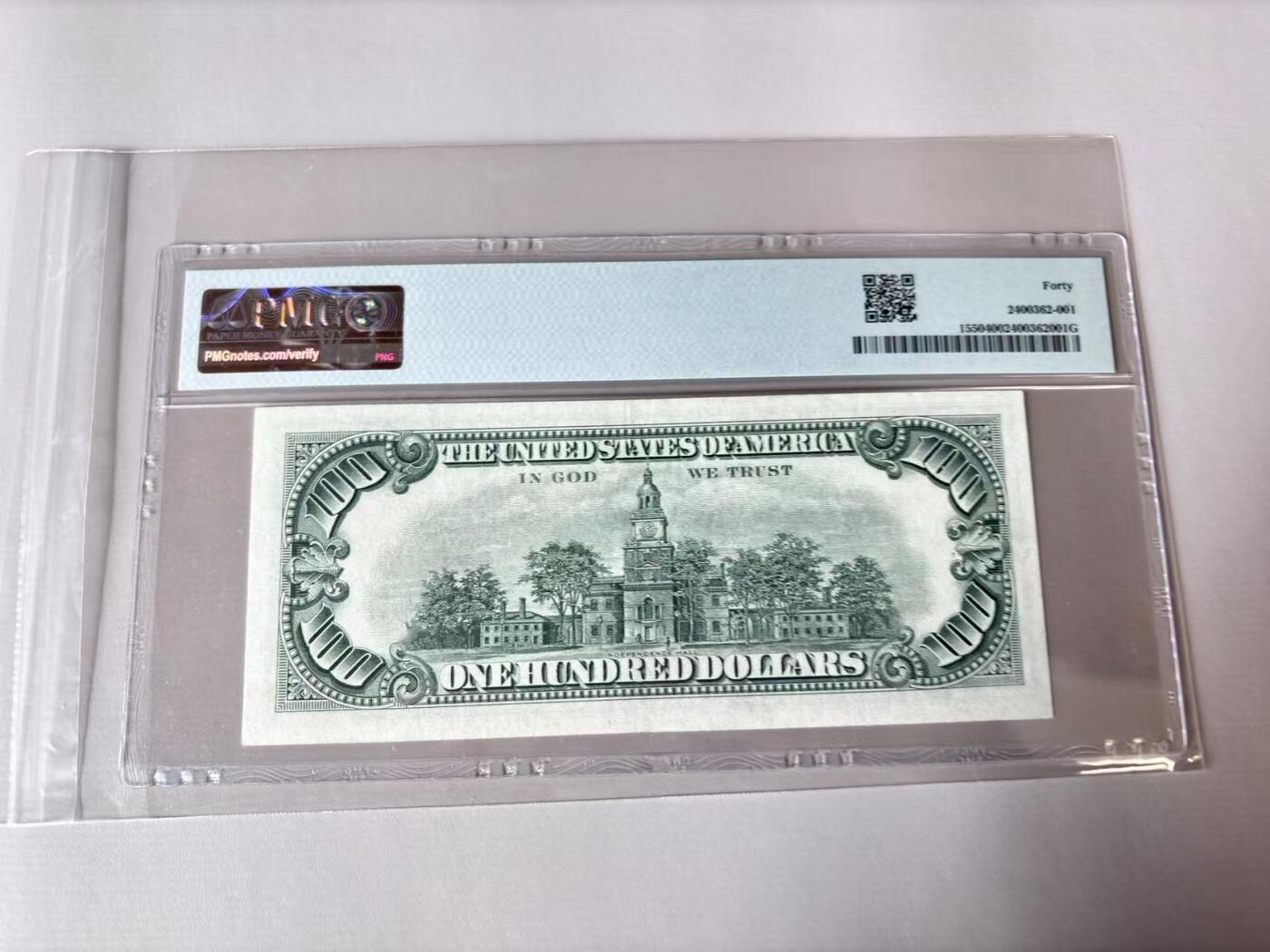 【Blue Auction】世界纸币精拍第803期——18级TOP拍卖/信誉/品质/专业/高效💫 【AA冠111豹子号 无47】美国 1966年100美金 PMG40