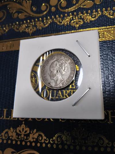 长老汇马年精选第十五场拍卖 - 1922荷兰威廉明娜1/2盾银币，5克720银（1）