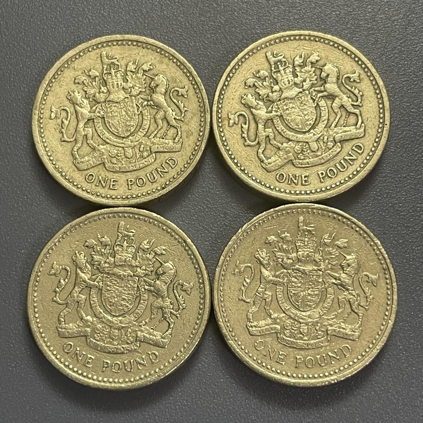 回流0406 英国1983、2003年1英镑4枚 狮马盾徽