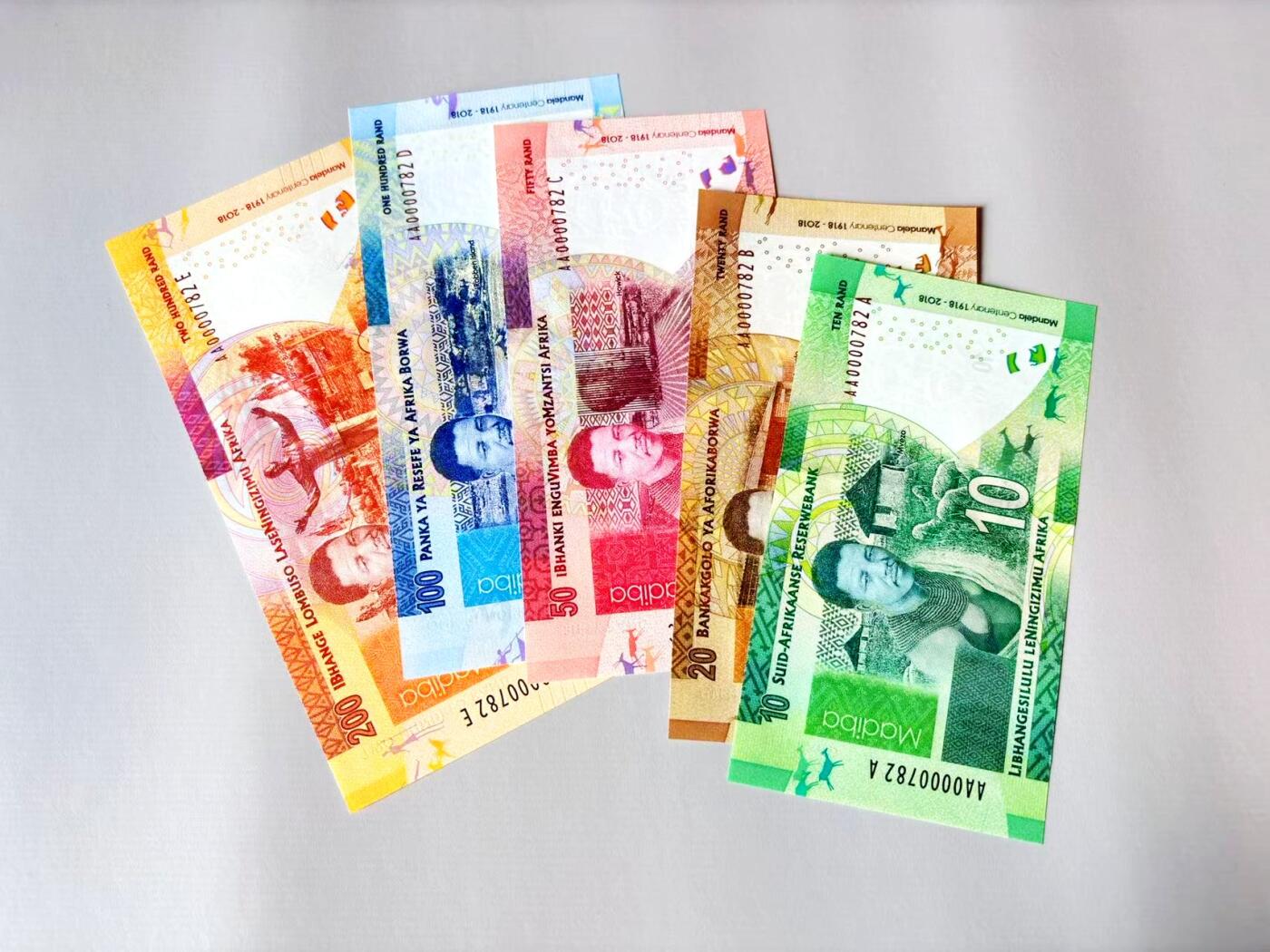 【Blue Auction】世界纸币精拍第803期——18级TOP拍卖/信誉/品质/专业/高效💫 【一组5张AAA-AAE首发冠782全同小号】南非 2018年10-200兰特 全新UNC