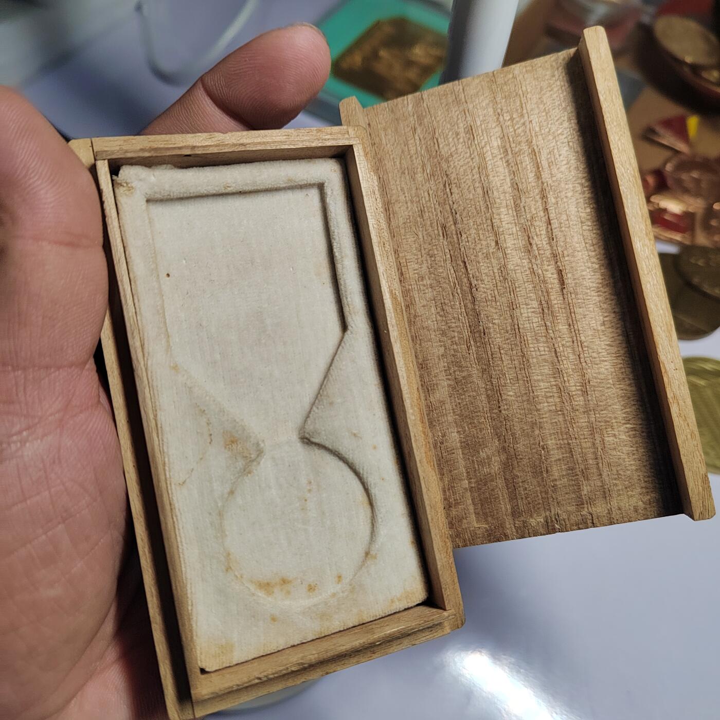 PCAI钱币  3-796 纪念章 钱币小专场 大正九国势空盒，有损