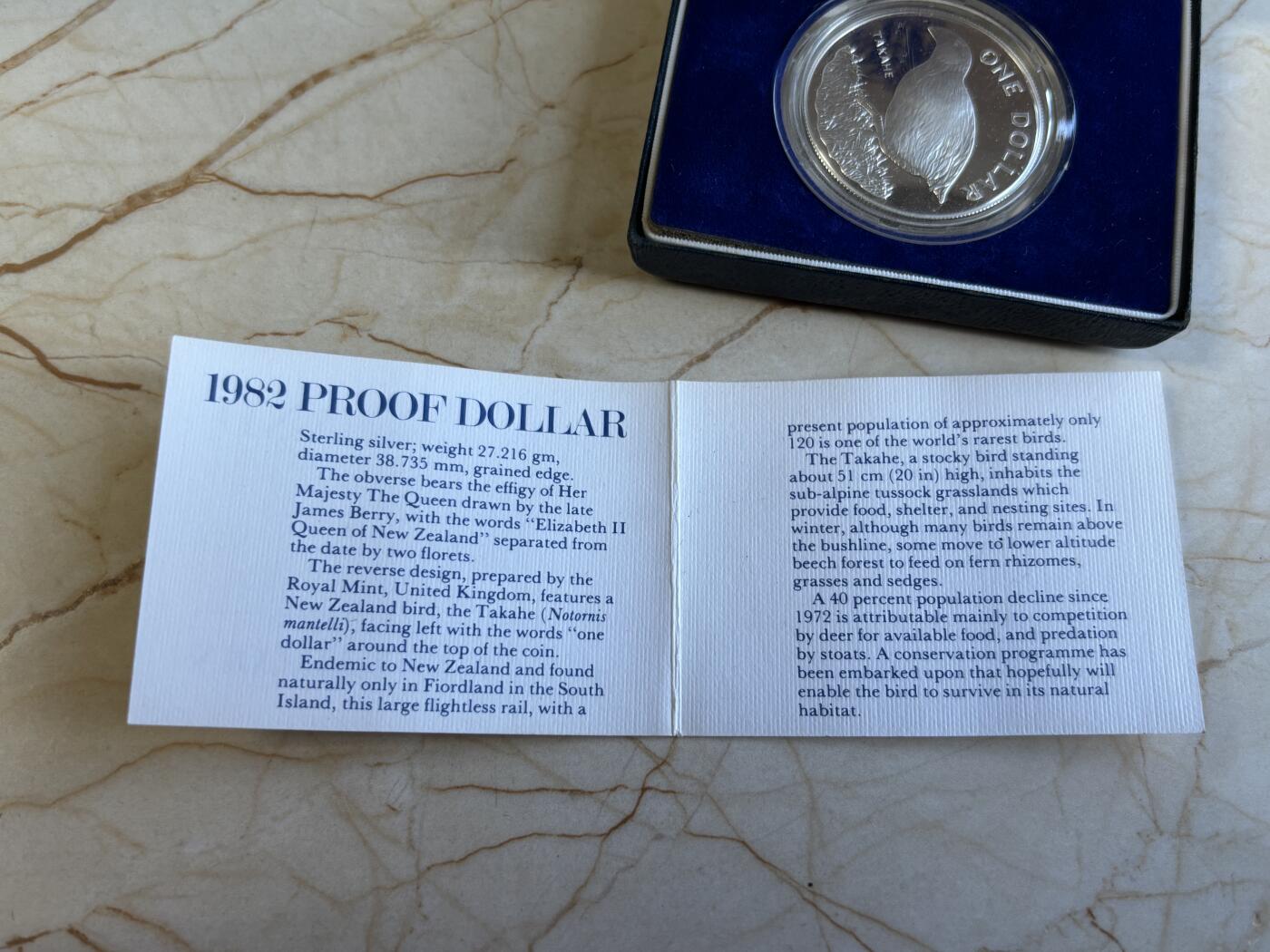 第195期拍卖 新西兰1982年南秧鸡，珍稀动物系列精制大银币带盒证书，27.216克，925银