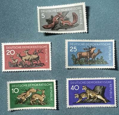 盛世勋华——号角文化勋章邮票专场拍卖第312期 - 东德邮政1959年发行 5全新票 森林中的动物