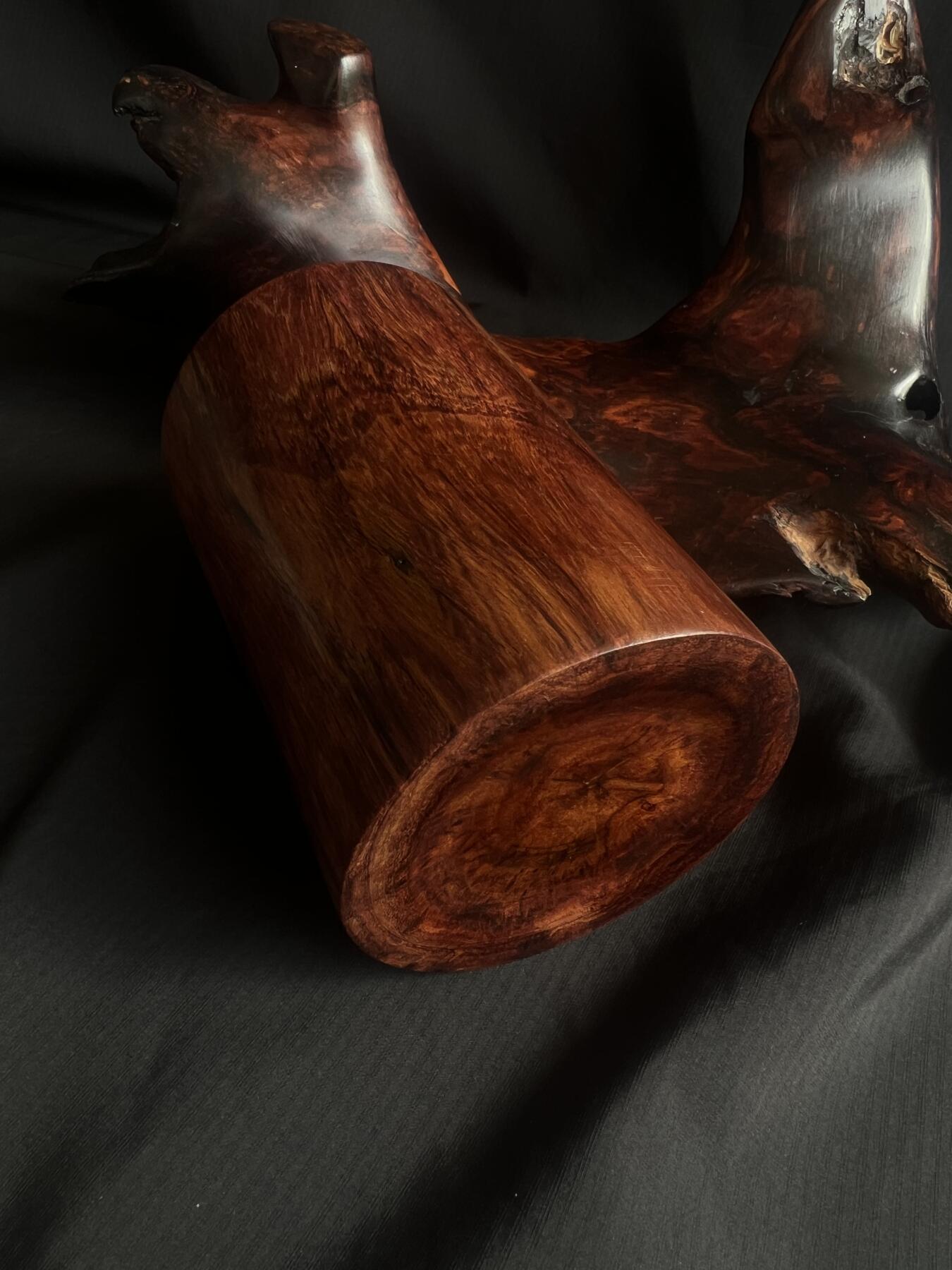 零元拍：海南黄花梨笔筒，整颗料抠出，口径：75/108MM